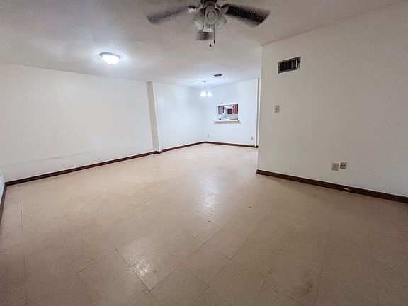 2nd image of 2830 Louisiana Ave APT 6