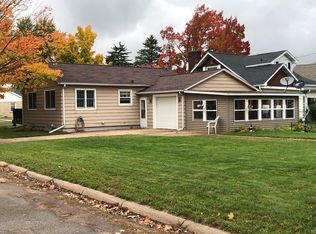 714 8th St, Mosinee, WI 54455