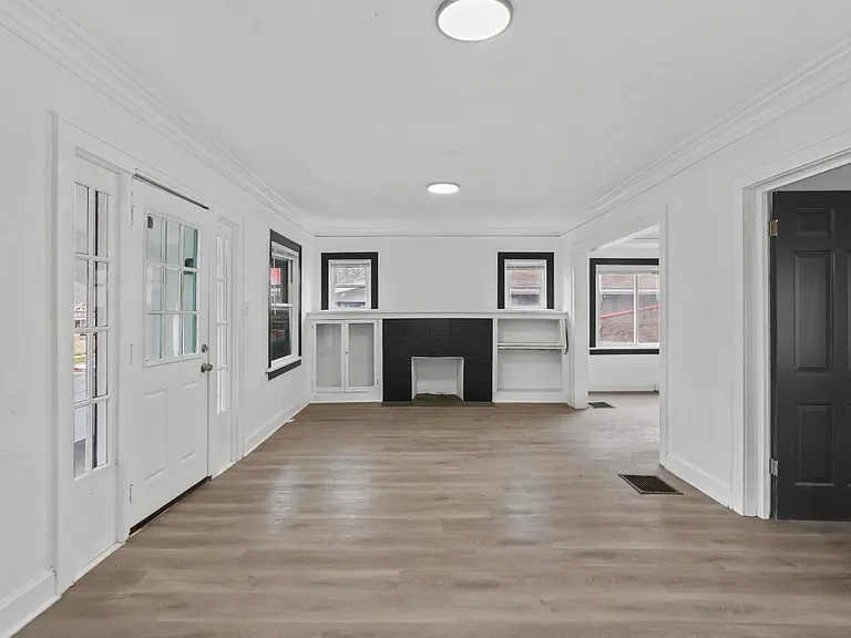 5408 Woodland Ave — Photo 4