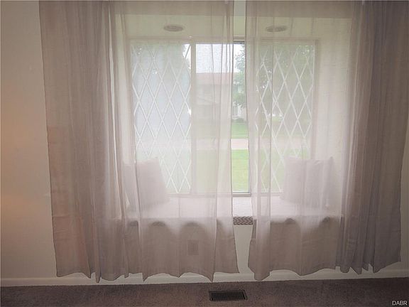 4th image of 1032 Princewood Ave