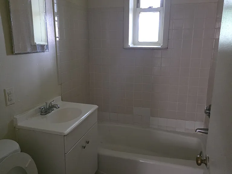 12 Beechwood Ave #15 — Photo 17