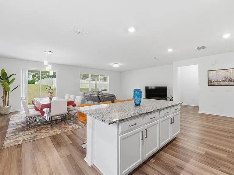 2081 Malbec Ct — Photo 8