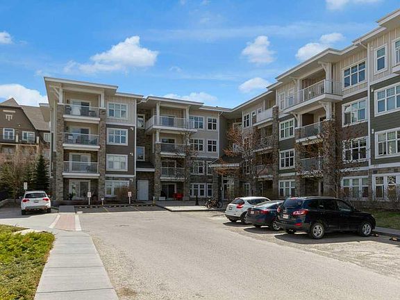 2nd image of 11 NE Mahogany Row SE #3411