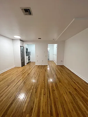 Rented by Manhattan Modern | media 4