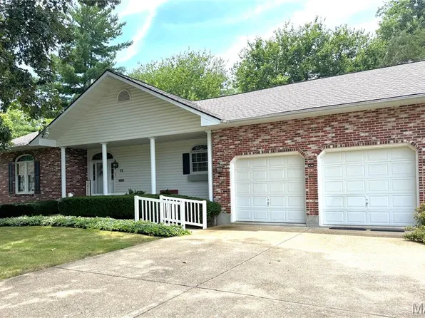 15 Karen Ann Cir, Sullivan, MO 63080