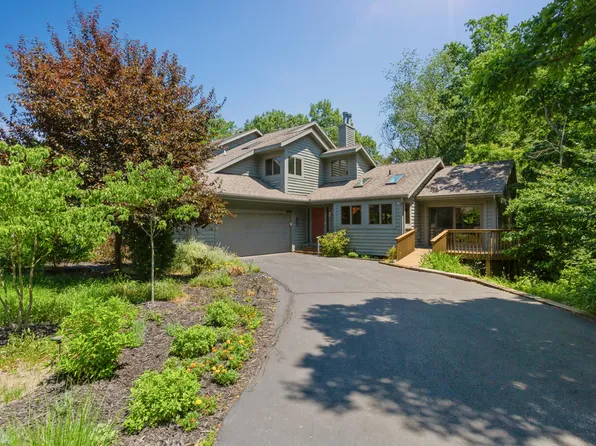 9813 Weko Dr, Bridgman, MI 49106