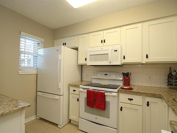 Refrigerator stays with unit