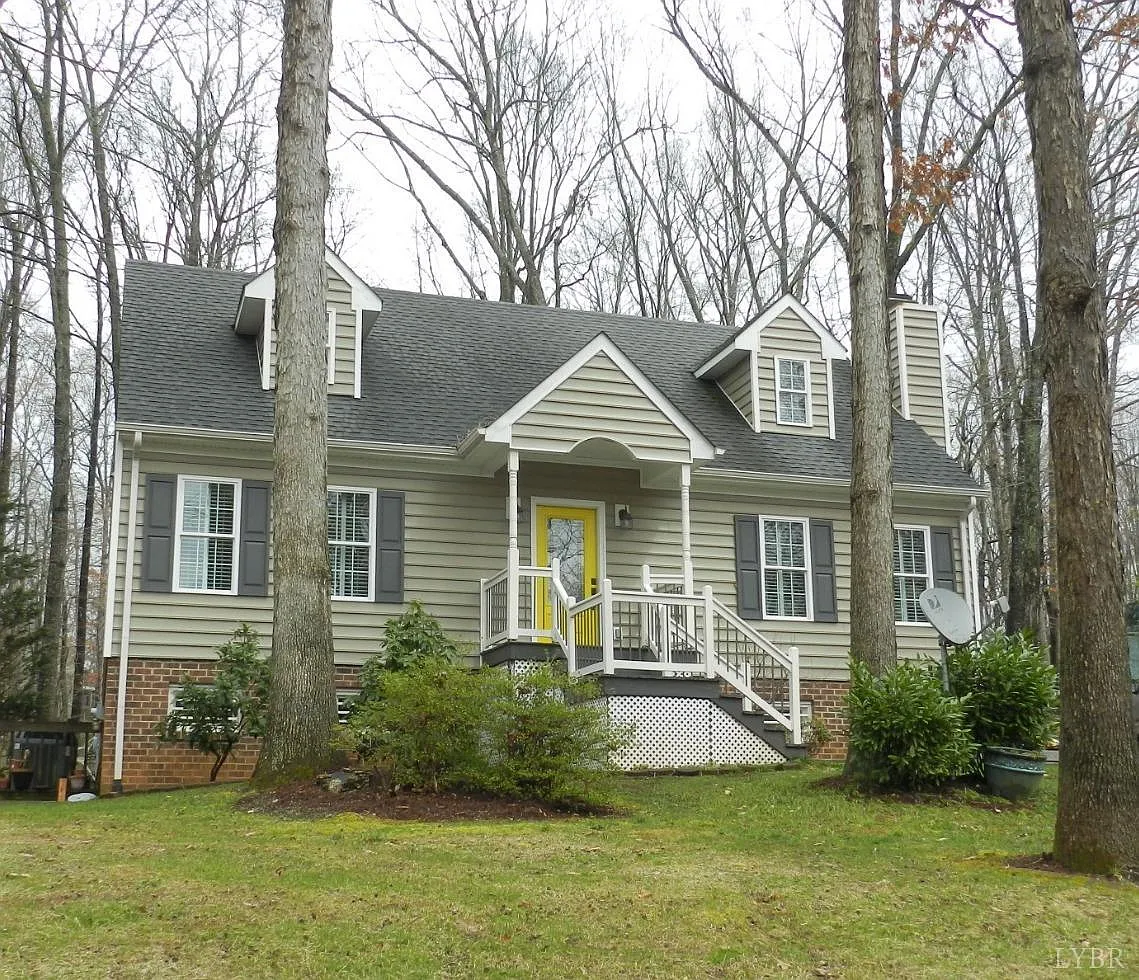 602 Jefferson Woods Dr photo 1