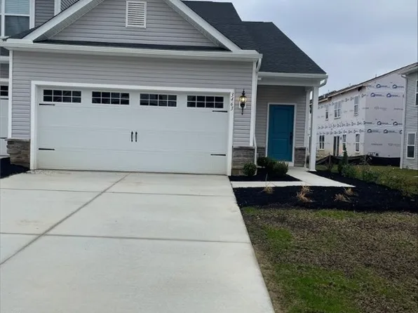 3463 Bushwillow Dr, Uniontown, OH 44685