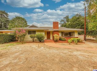 627 E Altadena Dr, Altadena, CA 91001
