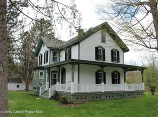 23 Frog Alley, Old Chatham, NY 12136