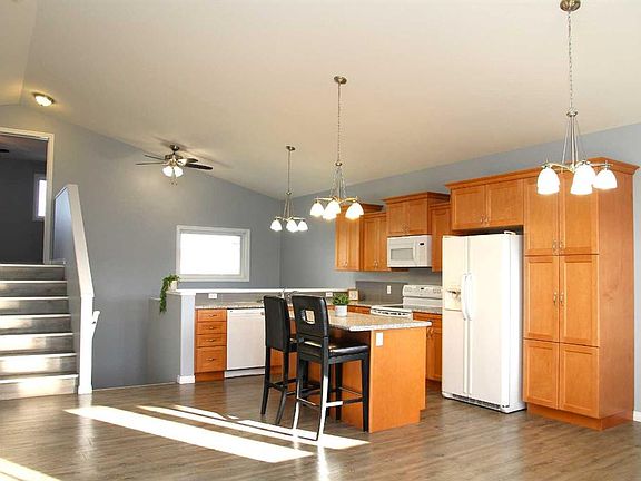 4th image of 3908 SE 41a Ave