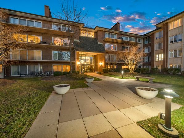 Zillow Oak Brook Club Condos For Sale