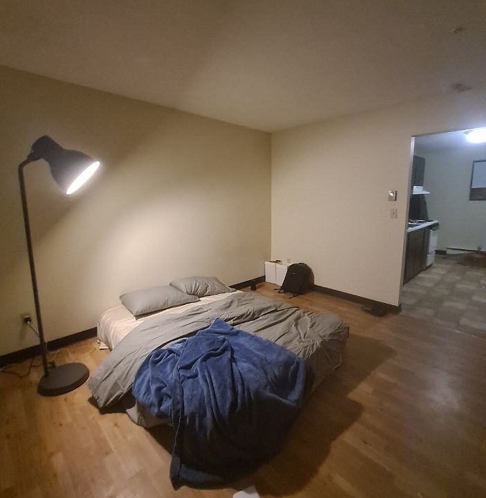 2nd image of 17 Cross St APT 23