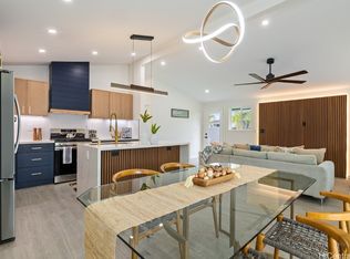 1423 Nanaloko Pl, Kailua, HI 96734
