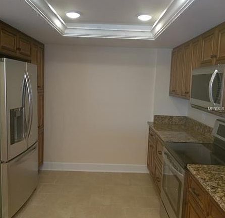 5th image of 2611 Bayshore Blvd APT 405