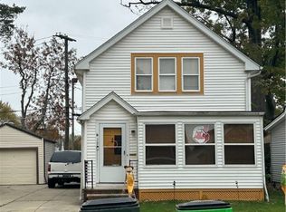 29 E 221st St, Euclid, OH 44123