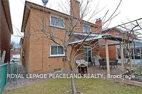 3rd image of 292 Brownridge Dr