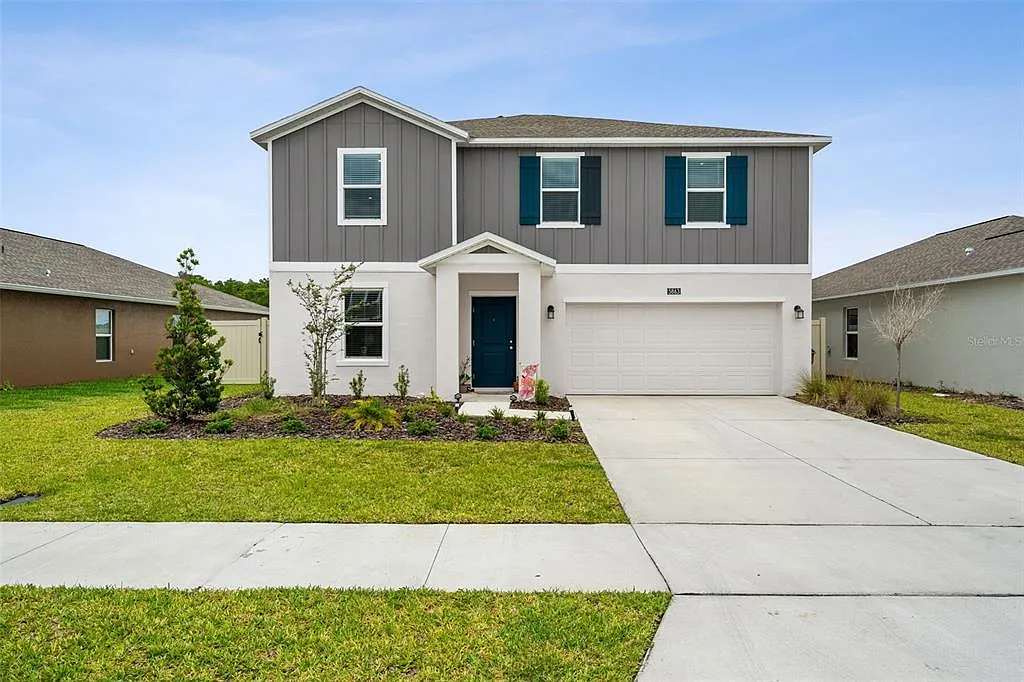 5 bed, 3.0 bath, 2451 sqft, $2,500 — Photo 3