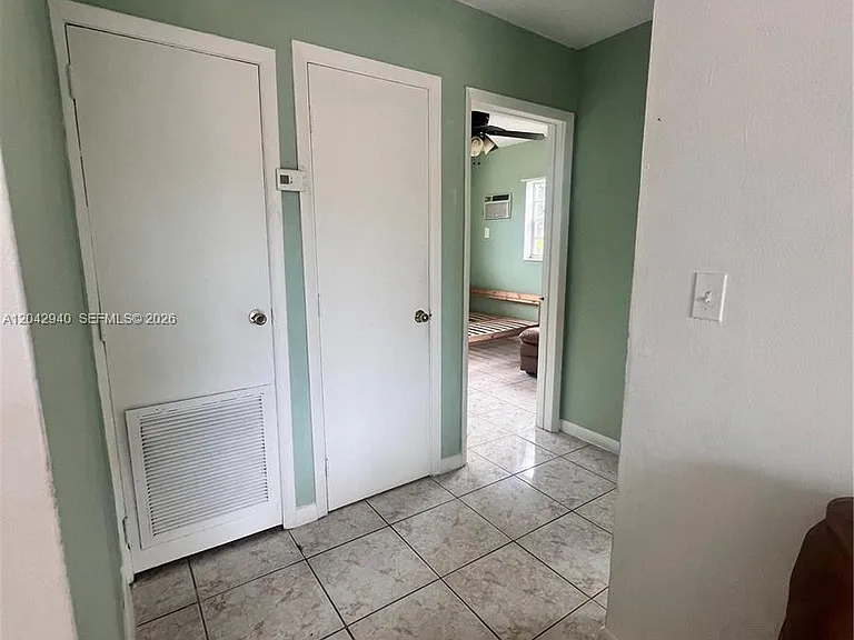 608 SW 15th Ave #3 — Photo 18
