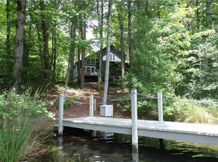 681 Chattooga Lake Rd, Mountain Rest, SC 29664