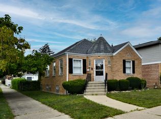 10558 S Albany Ave, Chicago, IL