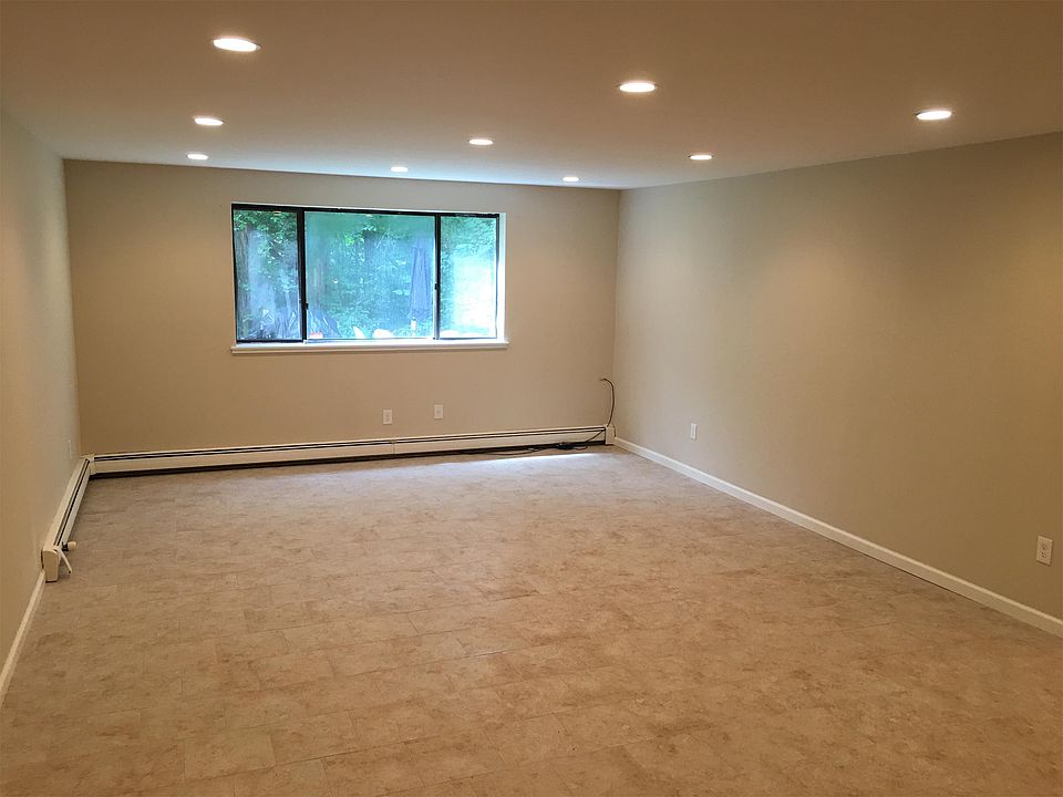 1st image of 280 West St APT 7A