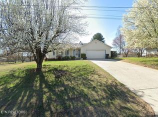 437 Wilaway Rd, Maryville, TN 37801