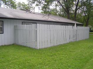 1025-1027 Larchmont, Springfield, IL 62704