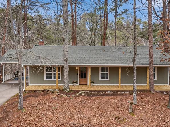 121 White Antelope St, Waleska, GA 30183