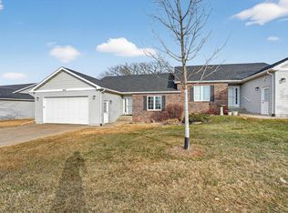 1819 3rd St SW, Waverly, IA 50677