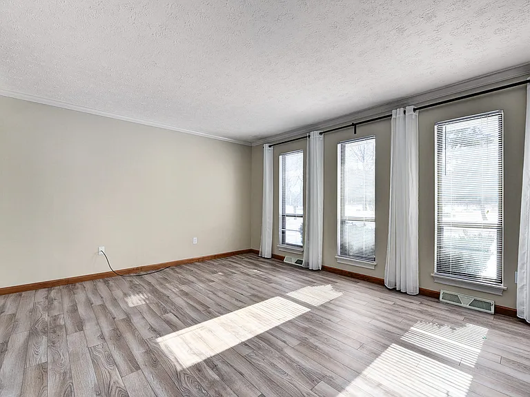 13286 Boston Rd — Photo 17