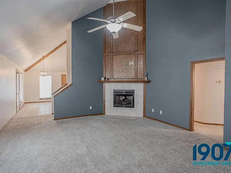 2508 Tyler Ln — Photo 4
