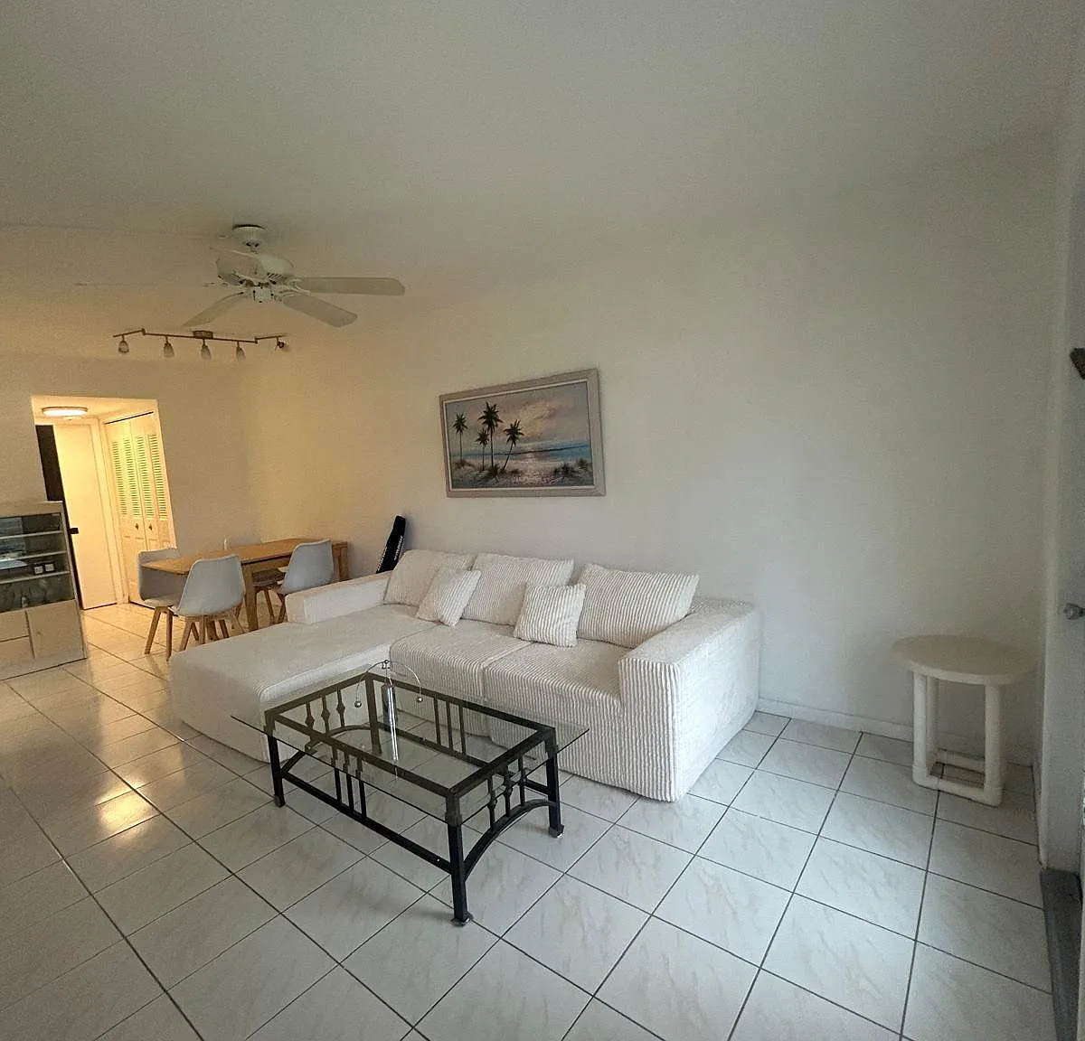 2 bed, 1.5 bath, 700 sqft, $1,600 — Photo 3