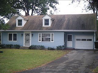1st image of 123 Miller St