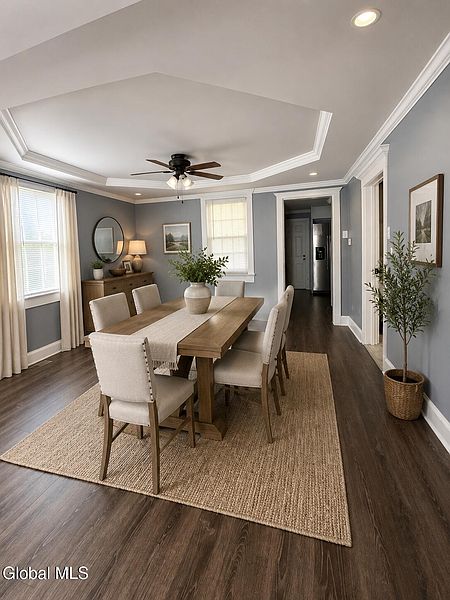5th image of 486 W Park Place