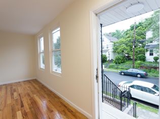 634 Court St #1, Elizabeth, NJ 07206
