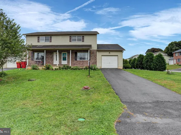 3 Holly Ct, Shippensburg, PA 17257