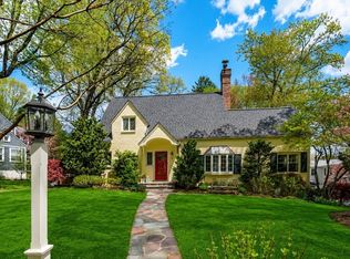 14 Standish Rd, Wellesley, MA 02481