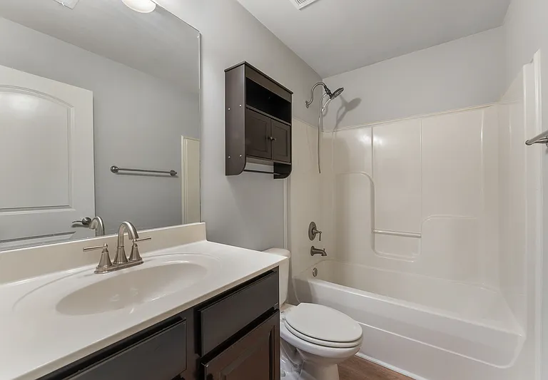 323 Harbor Glen Dr SW — Photo 16