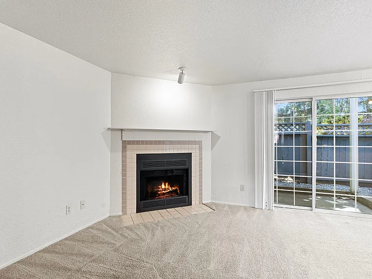 Heron View Apartment Homes — Photo 3