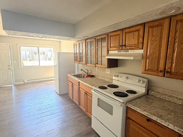 653 Fitch St #D17-0 — Photo 2
