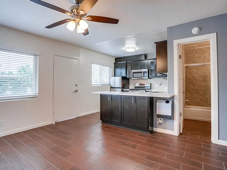 3528 W Adams Blvd — Photo 15