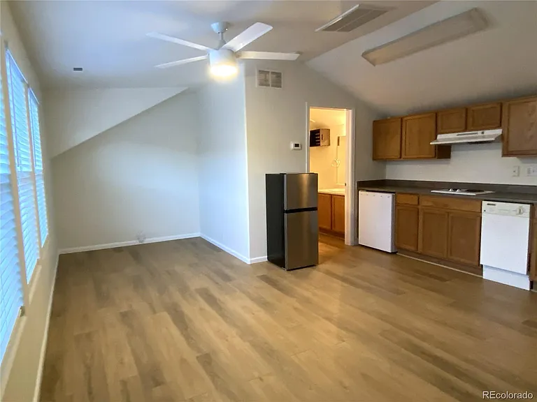 2119 Falkirk Dr #B — Photo 11