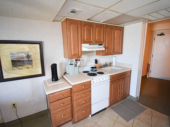 3rd image of 202 70th Ave. N #603
