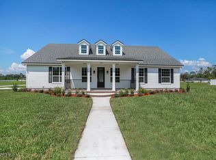 745 Constitution Pl, Macclenny, FL 32063