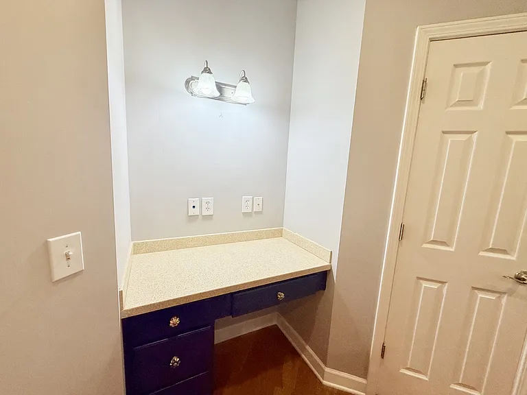Desk_06032025