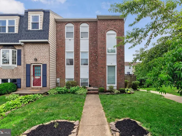 2535 Vineyard Ln, Crofton, MD 21114