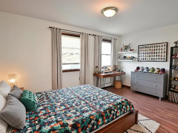 273 18th Street image 4 of 6