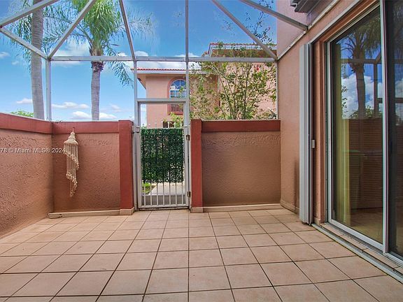 3rd image of 11880 Royal Palm Blvd